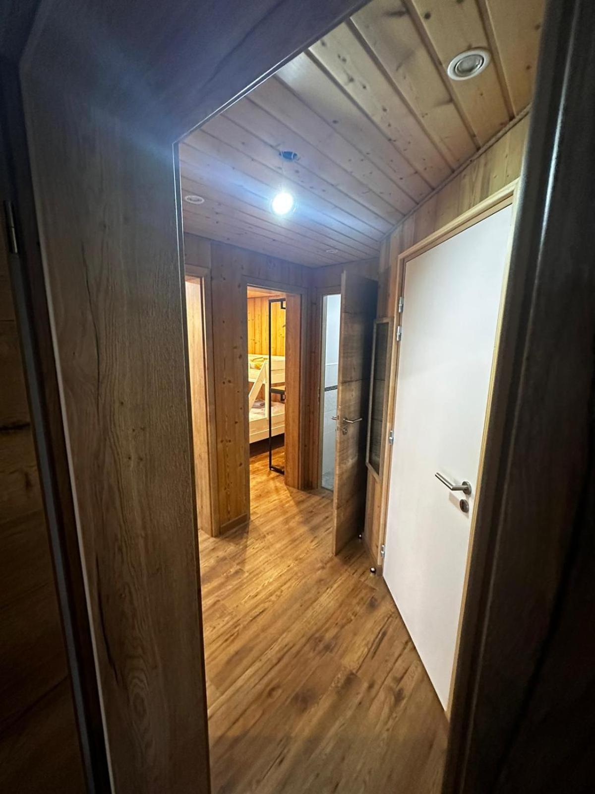 Les Chalets Bambi & Jacuzzi Privatif La Bresse Habitación foto