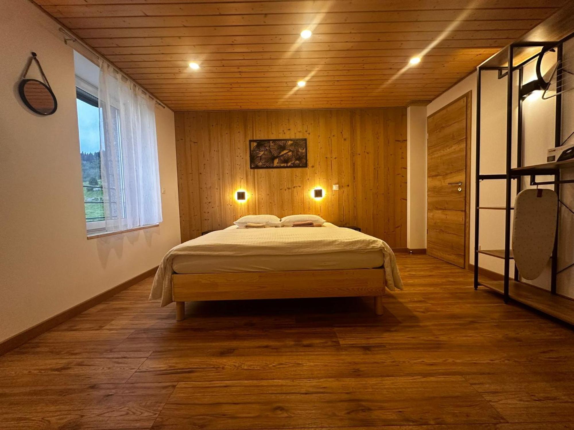 Les Chalets Bambi & Jacuzzi Privatif La Bresse Habitación foto